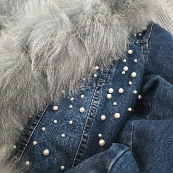 Stunning Pearl & Real Fox Fur Trim Denim Jacket – 2-in-1 Design! - Picture 2 of 4